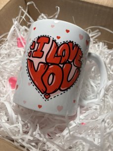 "I LOVE YOU"